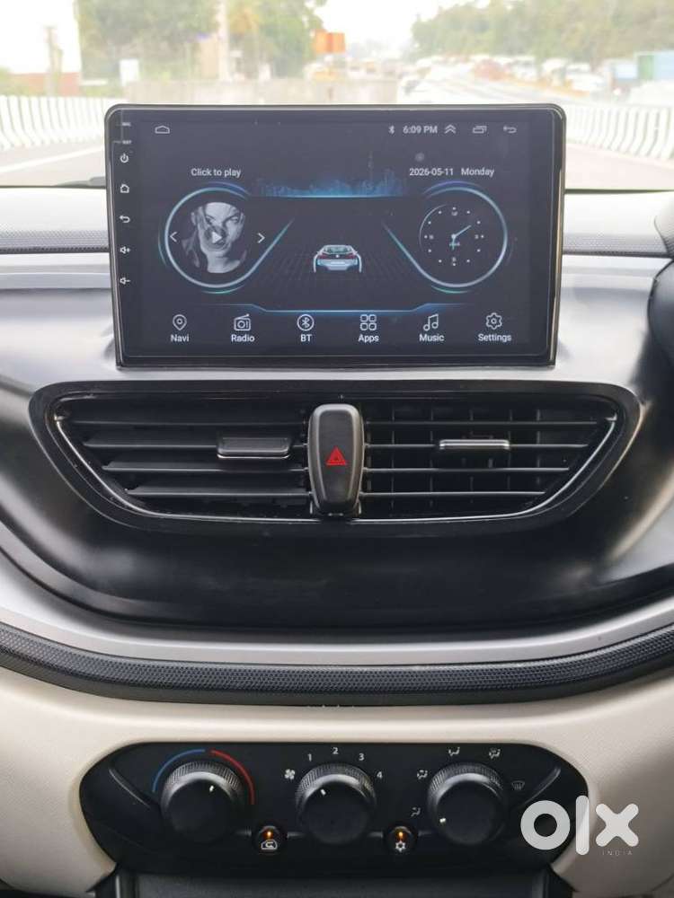 Tata Altroz 1.2 Xe, 2022, Petrol