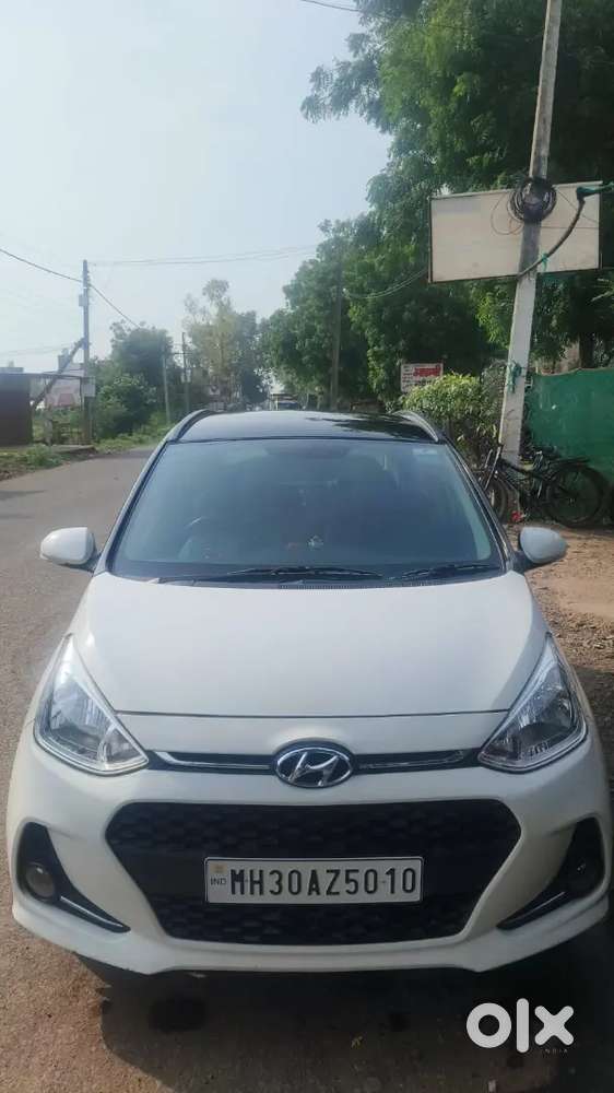 Hyundai Grand I10 Sportz Dual Tone.