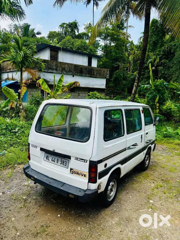 Maruti Suzuki Omni 8-seater 2012