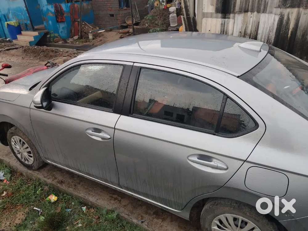 Honda Amaze 2025 Petrol Well Maintained