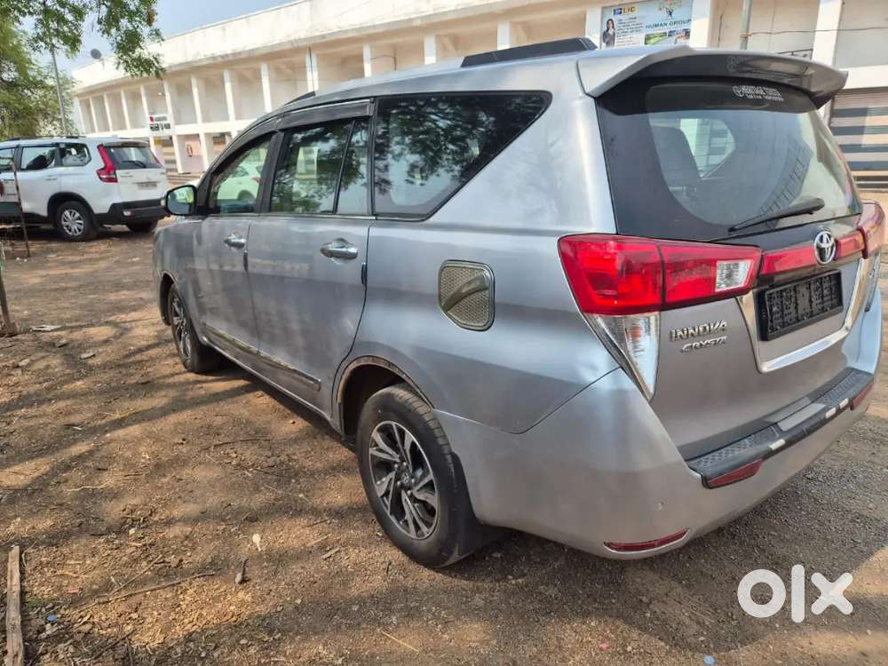 Toyota Innova Crysta 2022 Diesel 88565 Km Driven