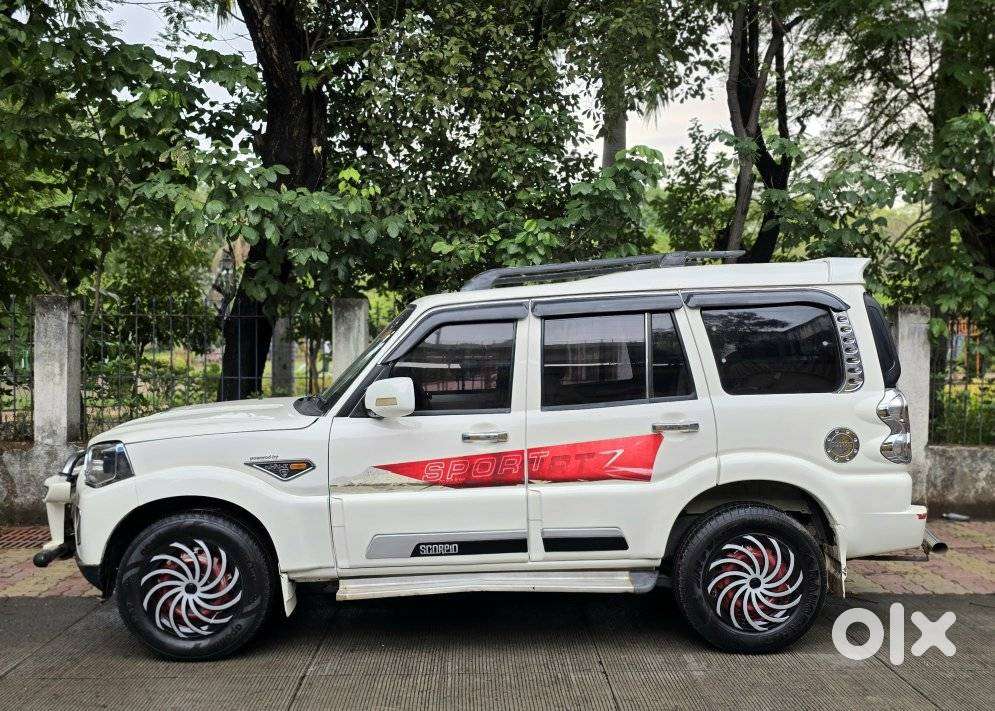 Mahindra Scorpio S4, 2015, Diesel