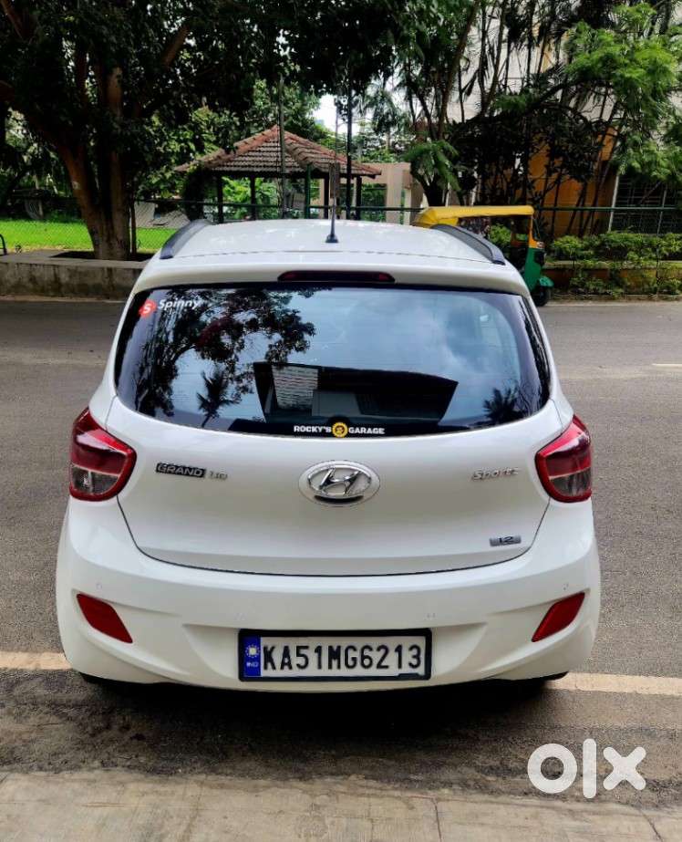 Hyundai Grand I10 Sportz, 2015, Petrol