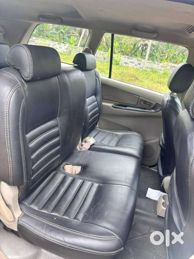 Toyota Innova 2.5 Gx 8 Str Bs-iii, 2014, Diesel