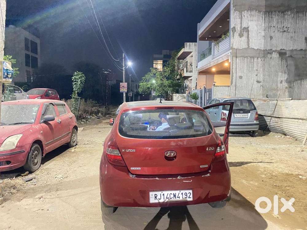 Hyundai I20 2012 Diesel 98000 Km Driven