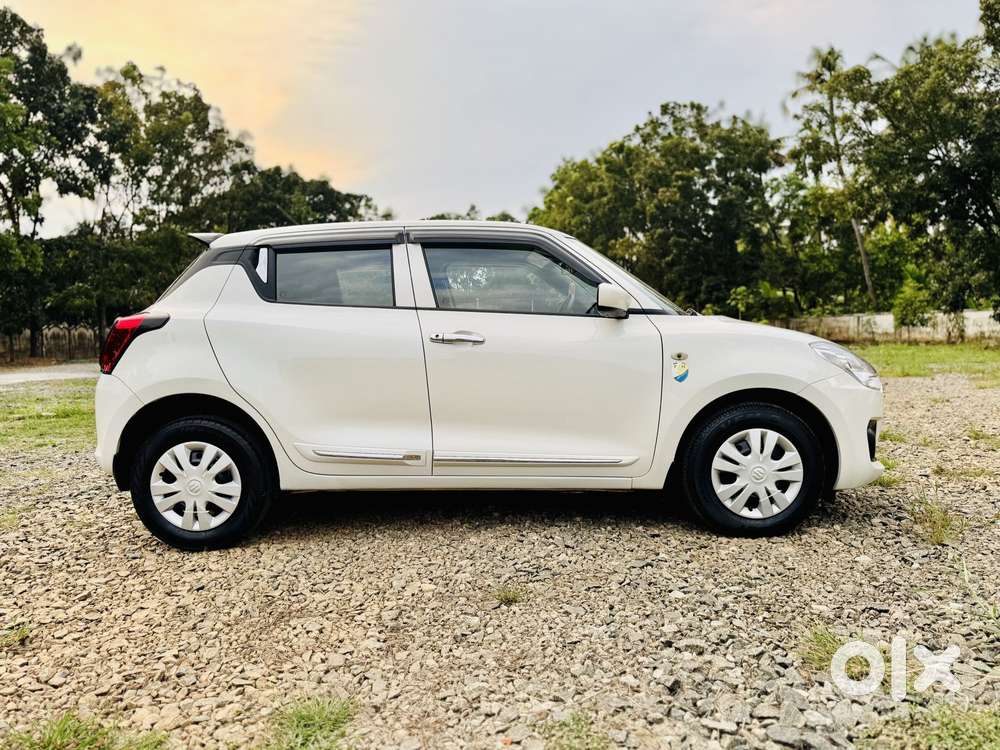 Maruti Suzuki Swift Vvt Lxi, 2021, Petrol