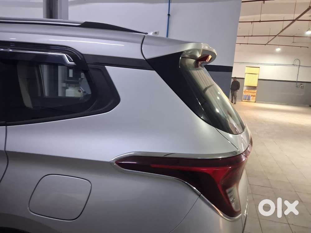 Kia Carens Petrol 2024