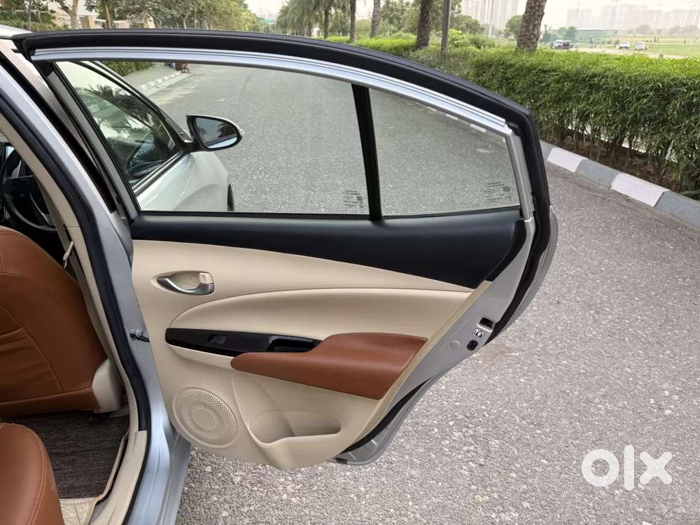 Toyota Yaris G Cvt, 2020, Petrol