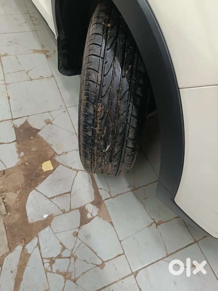 Mahindra Xuv300 2022 Petrol 12800 Km Driven