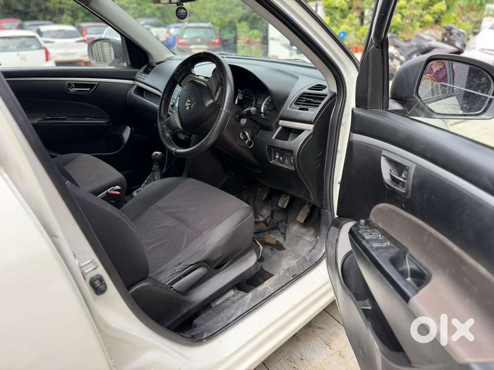 Maruti Suzuki Swift Vxi Optional, 2016, Petrol