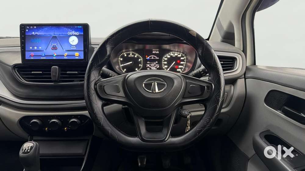 Tata Altroz 1.2 Xe, 2021, Petrol