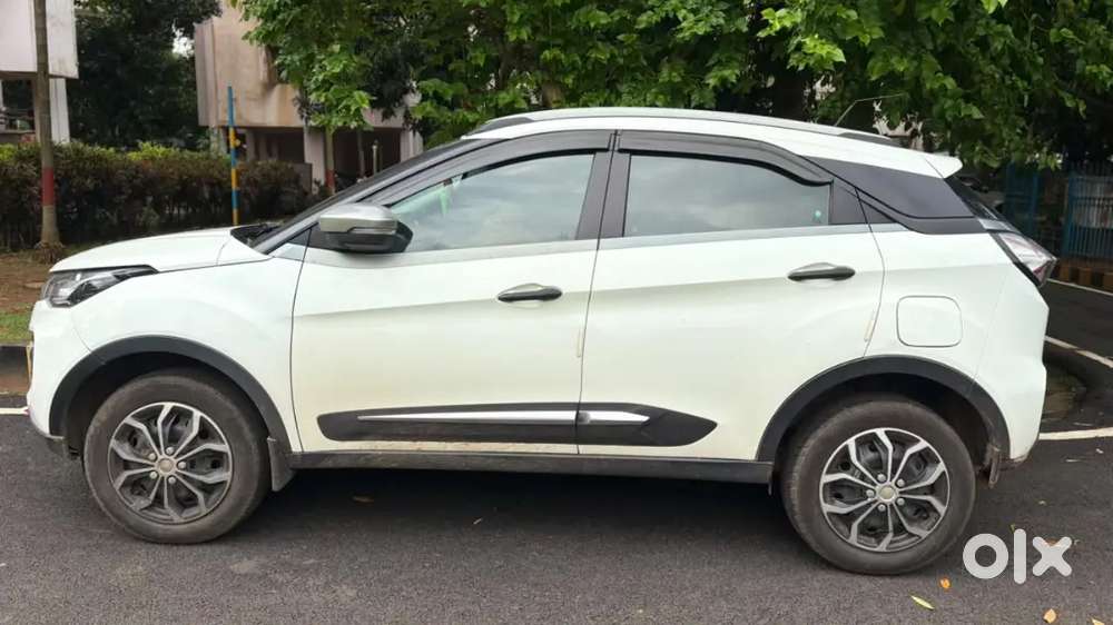 2020 Tata Nexon Xm(s) 1.2 Petrol Bs6 | Manual | Sunroof | Well Maintai