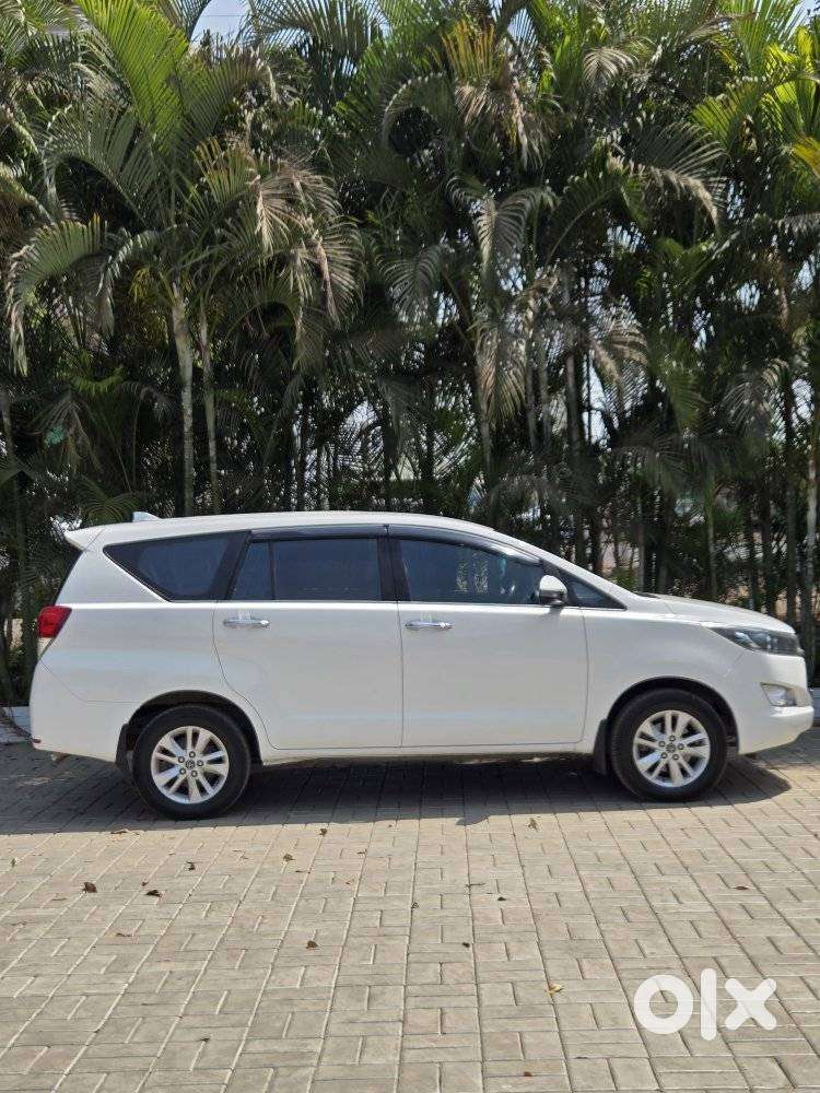 Toyota Innova Crysta 2.4 V, 2018, Diesel