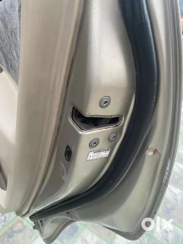 Toyota Innova 2008 Diesel 240000 Km Driven