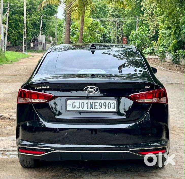 Hyundai Verna 1.5 Sx Ivt, 2021, Petrol