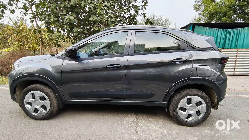 Tata Nexon Smart Plus Petrol 2024