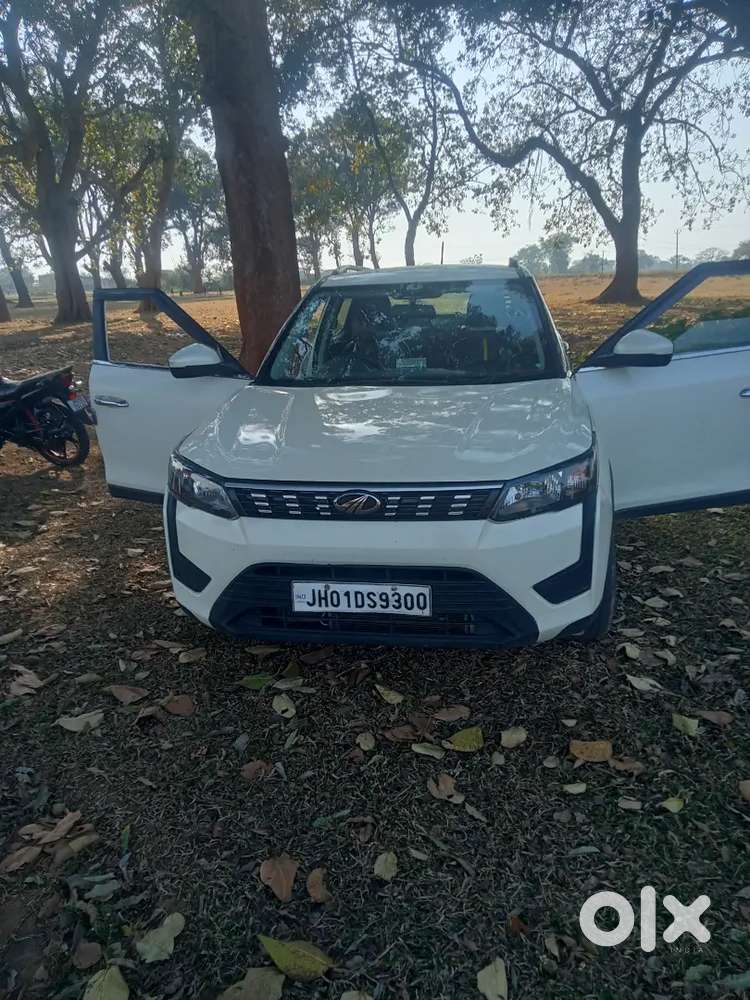 Mahindra Xuv300 2019 Diesel 83500 Km Driven