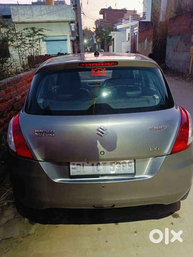 Maruti Suzuki Swift 2015 Petrol Well Maintained