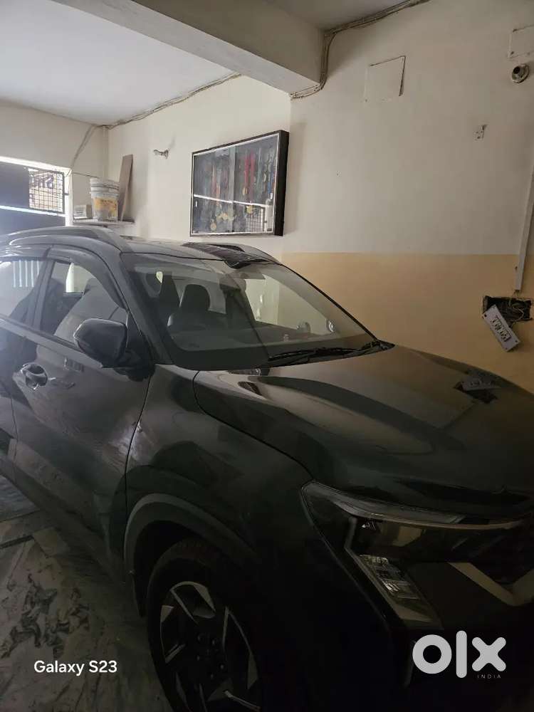 Kia Sonet 2025 Petrol 5800 Km Driven