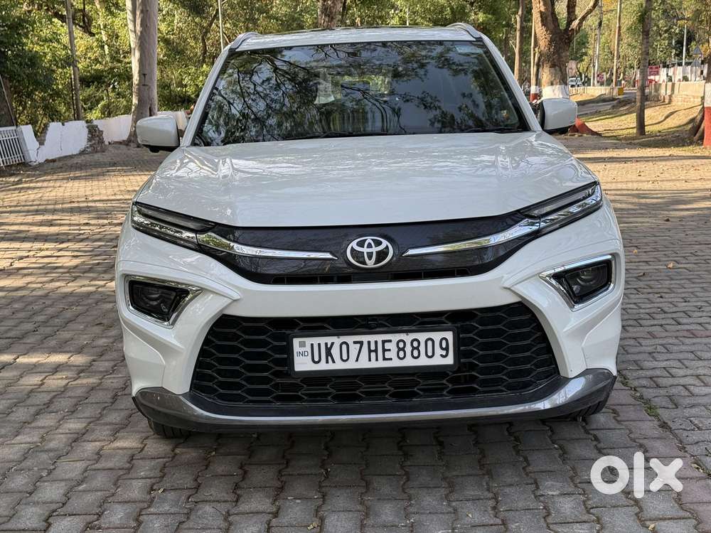 Toyota Urban Cruiser Hyryder V Hybrid Aero Edition, 2025, Petrol