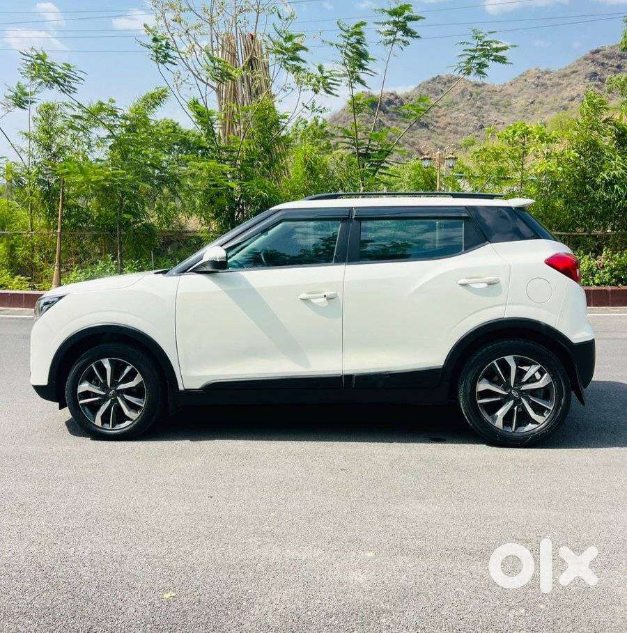 Mahindra Xuv300 W8, 2021, Petrol