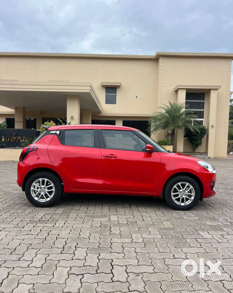 Maruti Suzuki Swift 1.3 Zxi, 2023, Petrol