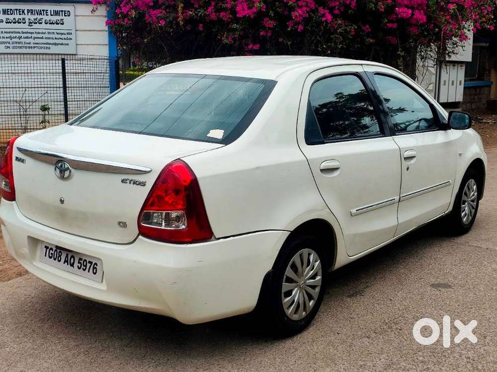 Toyota Etios 2010-2012 G, 2011, Petrol