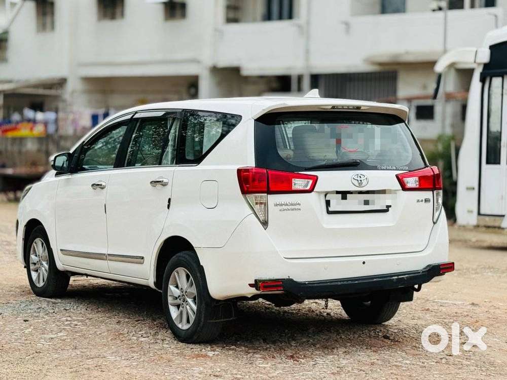 Toyota Innova Crysta 2.4 G Mt 7 Str, 2016, Diesel