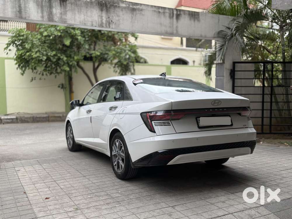 Hyundai Verna 1.5 Sx (o) Vtvt Ivt, 2023, Petrol