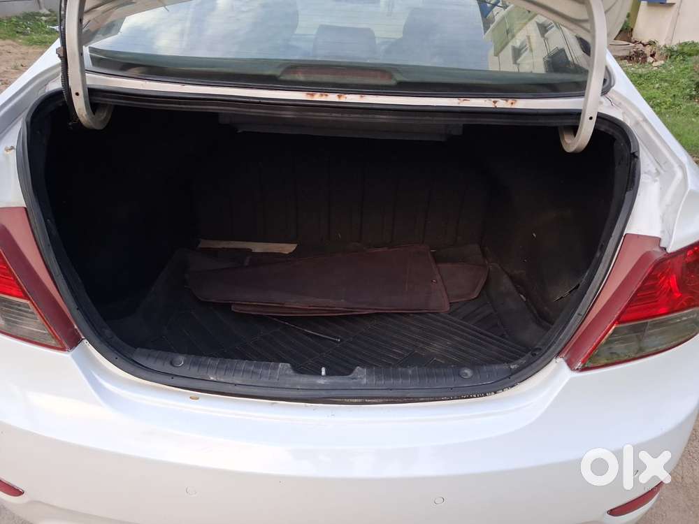 Hyundai Verna Fluidic 1.6 Crdi Sx Opt, 2012, Diesel