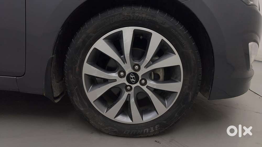 Hyundai Verna [2015-2018] Fluidic 4s 1.6 Vtvt Sx, 2015, Petrol