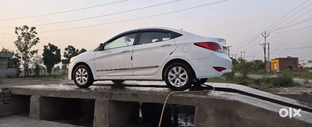 Verna 1.0 Turbo 2015