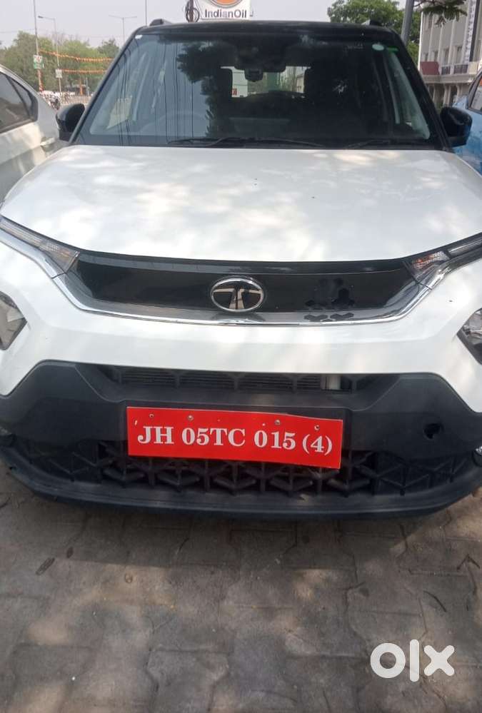 Tata Punch Creative Dual Tone Mt Sunroof, 2025