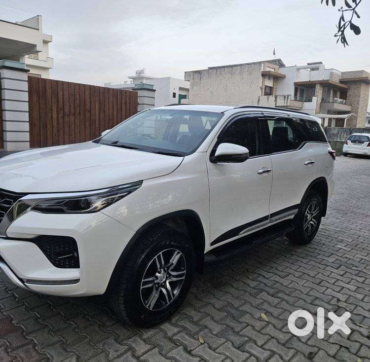 Toyota Fortuner 4x2 At 2.8 Diesel, 2022, Diesel