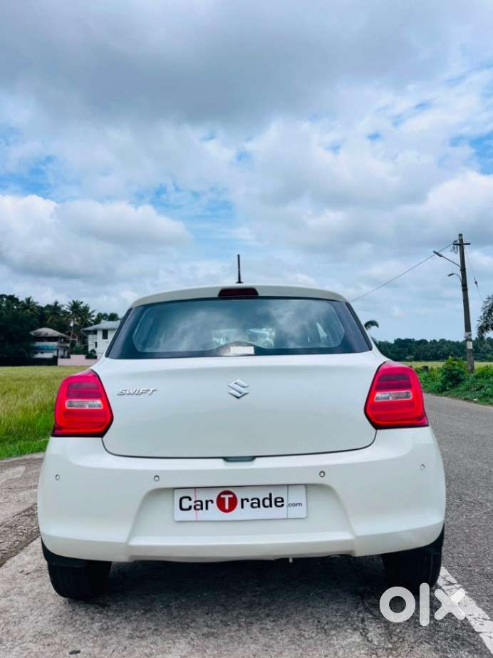 Maruti Suzuki Swift Vxi Abs Bsiv, 2022, Petrol