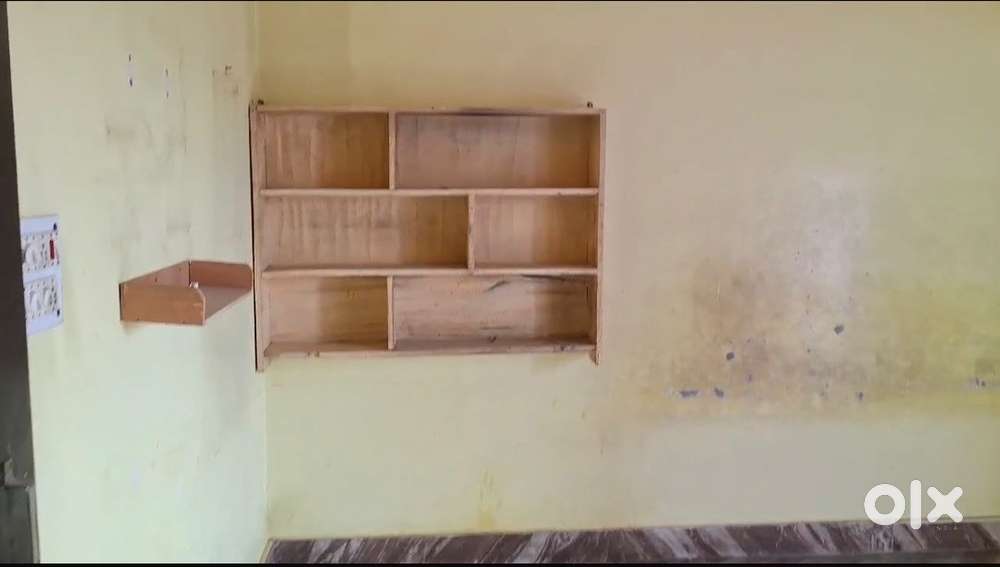 2 bhk..separate portion..electricity included
