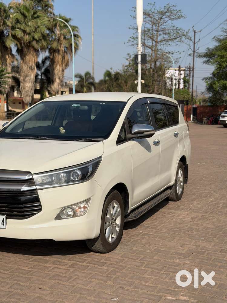 Toyota Innova Crysta 2.8 Z, 2017, Diesel