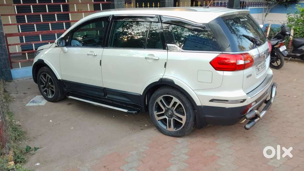 Tata Hexa 2.2 Xt 4x4 7 Str Dual Tone, 2017, Diesel