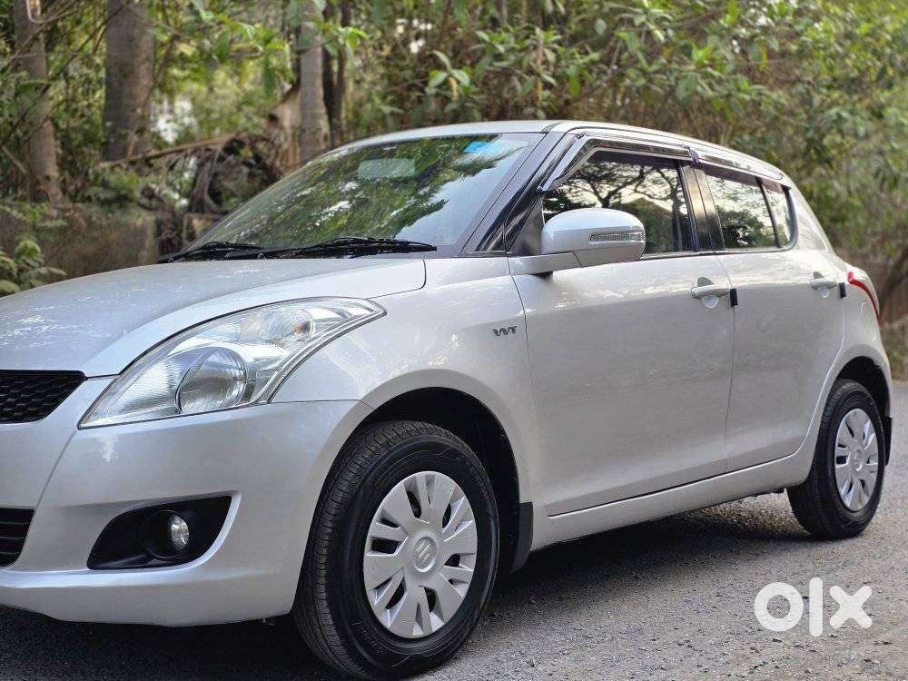 Maruti Suzuki Swift Vxi + Manual, 2013, Petrol