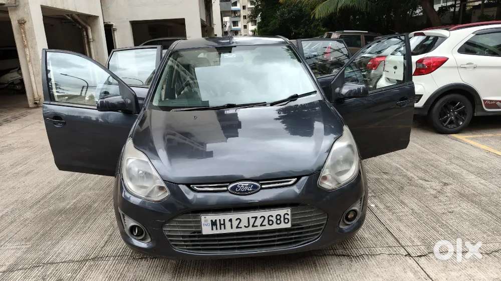 Ford Figo 1.2 Zxi 2013
