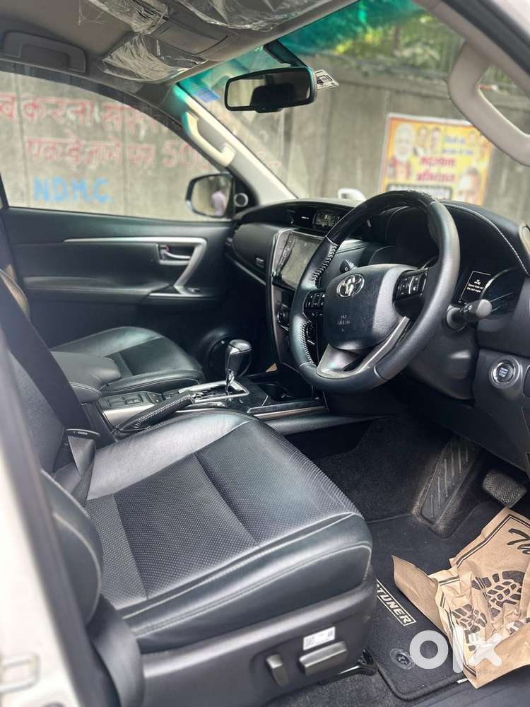 Toyota Fortuner [2021-ongoing] 2.7 2wd Petrol At, 2023, Petrol