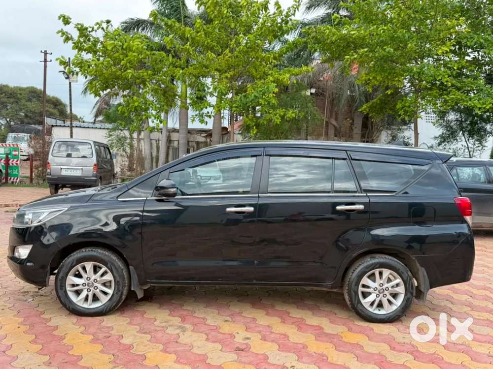 Toyota Innova Crysta 2.4 G Mt 7 Str, 2018, Diesel