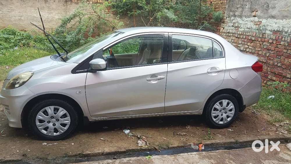 Honda Amaze 2014 Cng & Hybrids Well Maintained