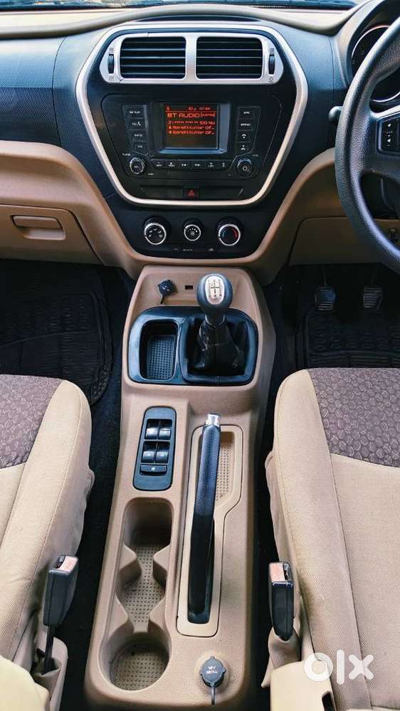 Mahindra Tuv 300 T8, 2016, Diesel