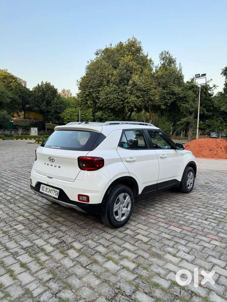 Hyundai Venue S 1.2 Petrol, 2021, Petrol