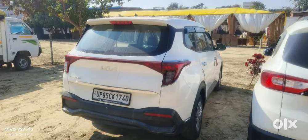 Kia Carens 2023 Petrol 45000 Km Driven