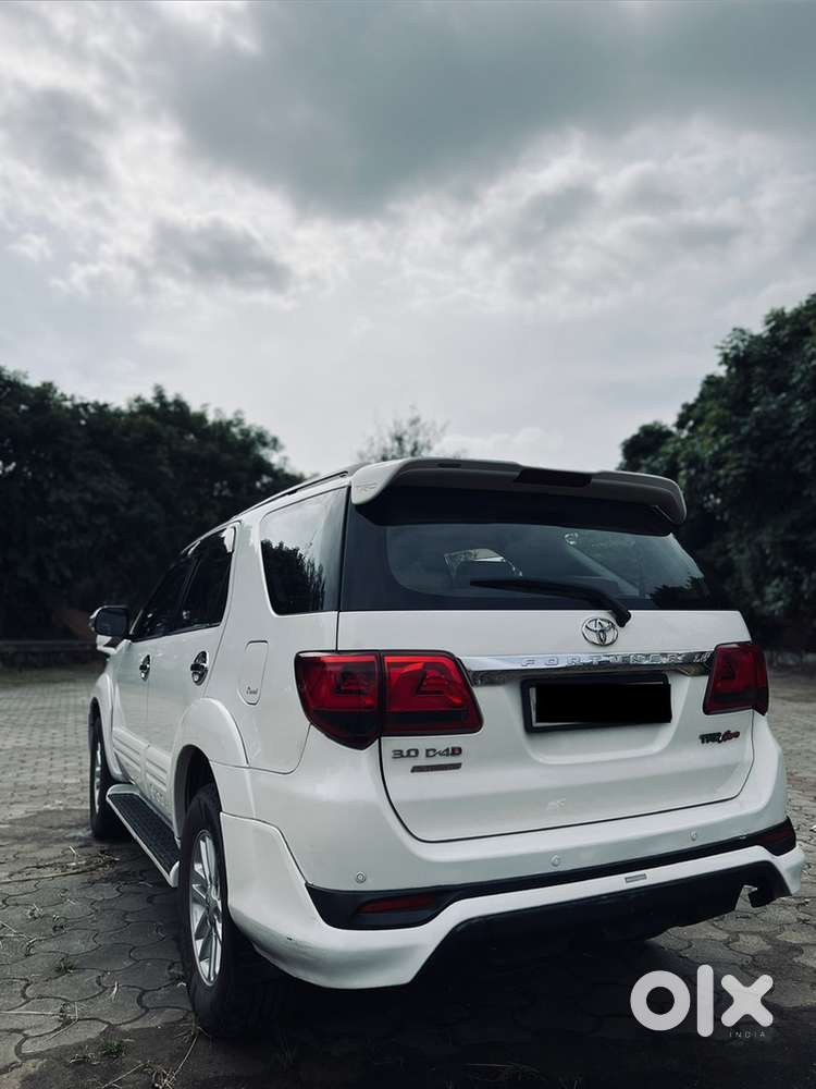Toyota Fortuner 2014