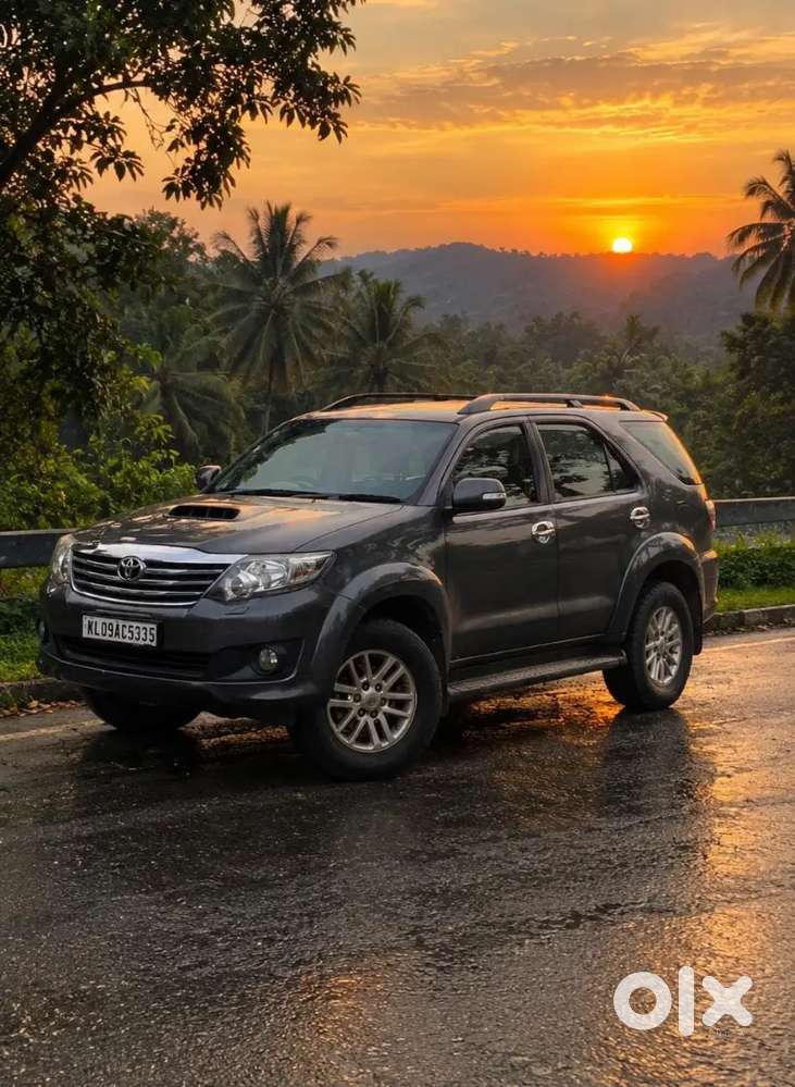 Toyota Fortuner Diesel 2012