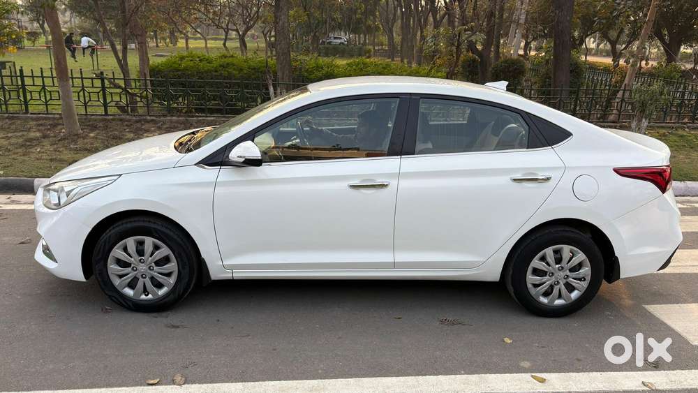 Hyundai Fluidic Verna
