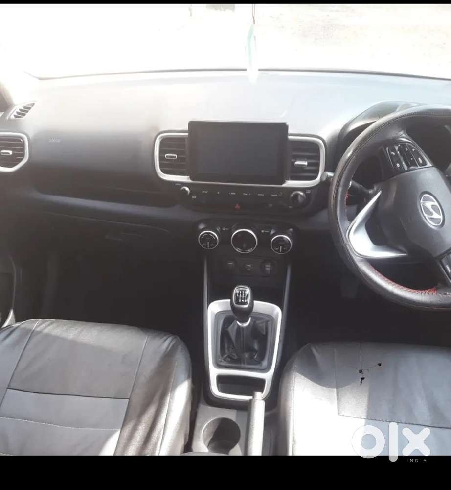 Hyundai Venue Petrol 2019